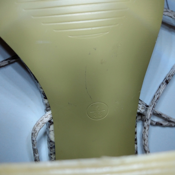 Pretty Little Thing Snake Print Strap Open Point Toe 4 1/4" Chunky Heels sz 5 - Picture 11 of 12